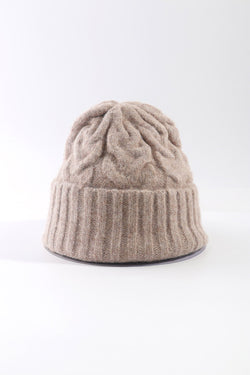 Carraig Donn Beige Cable Knit Beanie