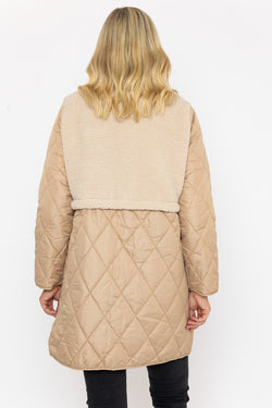 Carraig Donn Beige Quilted Jacket With Contrast Fabric