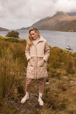 Carraig Donn Beige Quilted Jacket With Contrast Fabric