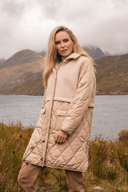 Carraig Donn Beige Quilted Jacket With Contrast Fabric