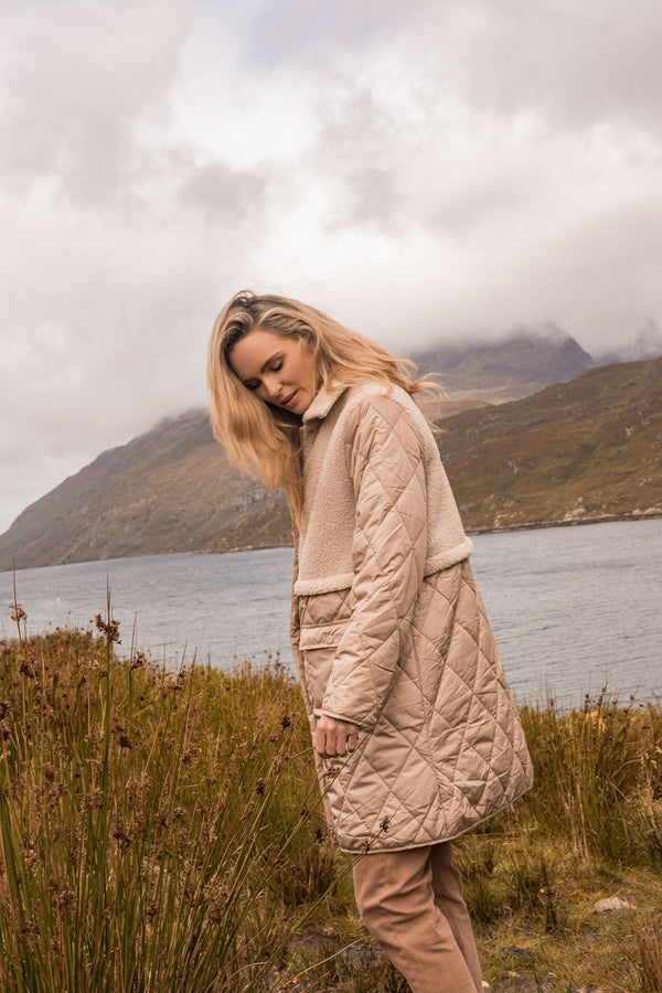 Carraig Donn Beige Quilted Jacket With Contrast Fabric