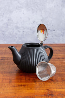 Carraig Donn Black Teapot