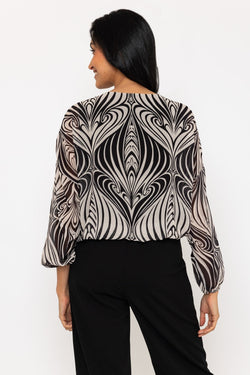 Carraig Donn Black & White Zip Detail Long Sleeve Top