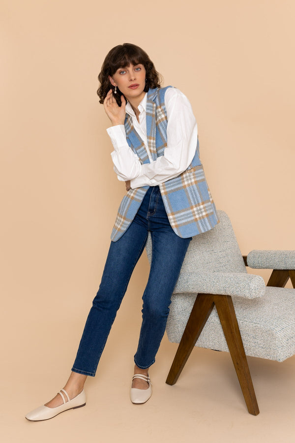 Carraig Donn Blue Check Gilet with Notch Lapel Collar