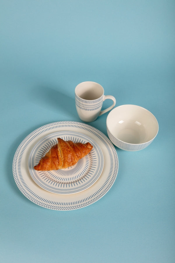 Carraig Donn Blue & White Ceramic Dinner Plate