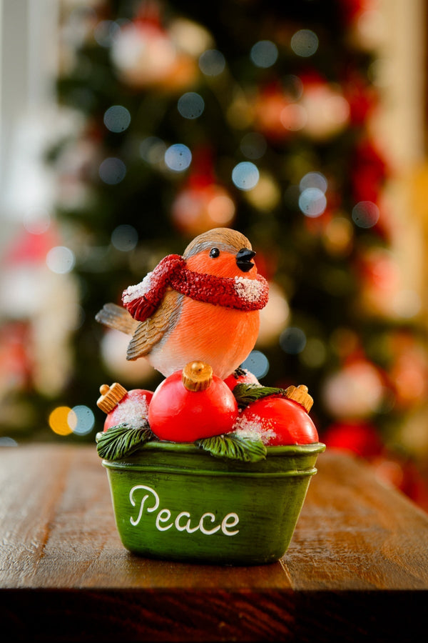 Carraig Donn Christmas Robin On Baubles