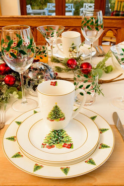 Carraig Donn Christmas Tree Dinner Plate Set