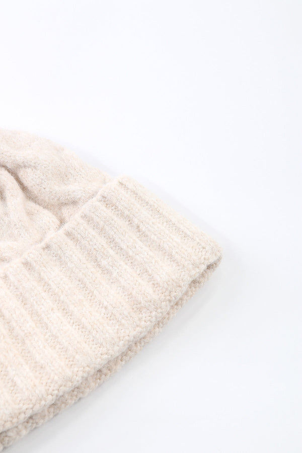 Carraig Donn Cream Cable Knit Beanie