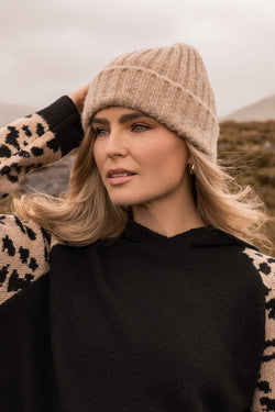 Carraig Donn Cream Ribbed Knit Beanie Hat