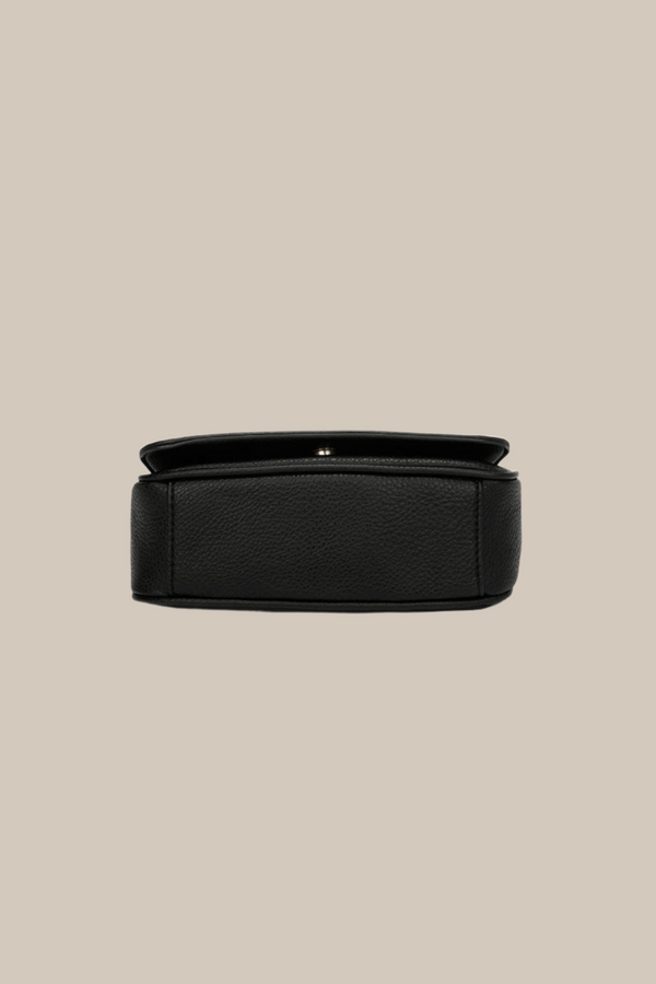 Carraig Donn Double Zip Barrel Bag in Black