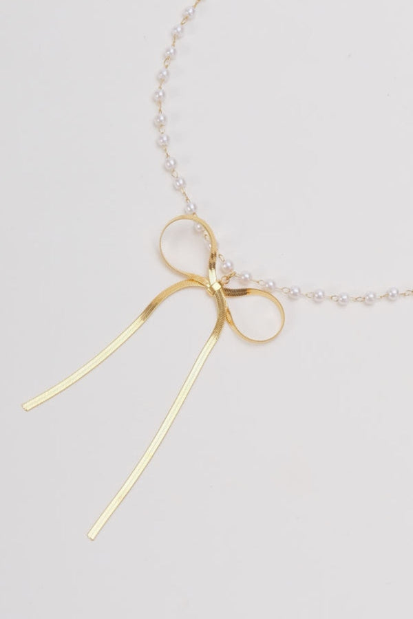 Carraig Donn Gold Bow Necklace