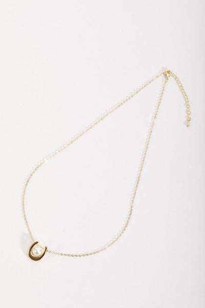 Carraig Donn Gold U-Shaped Pearl Necklace