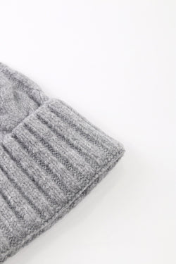 Carraig Donn Grey Cable Knit Beanie