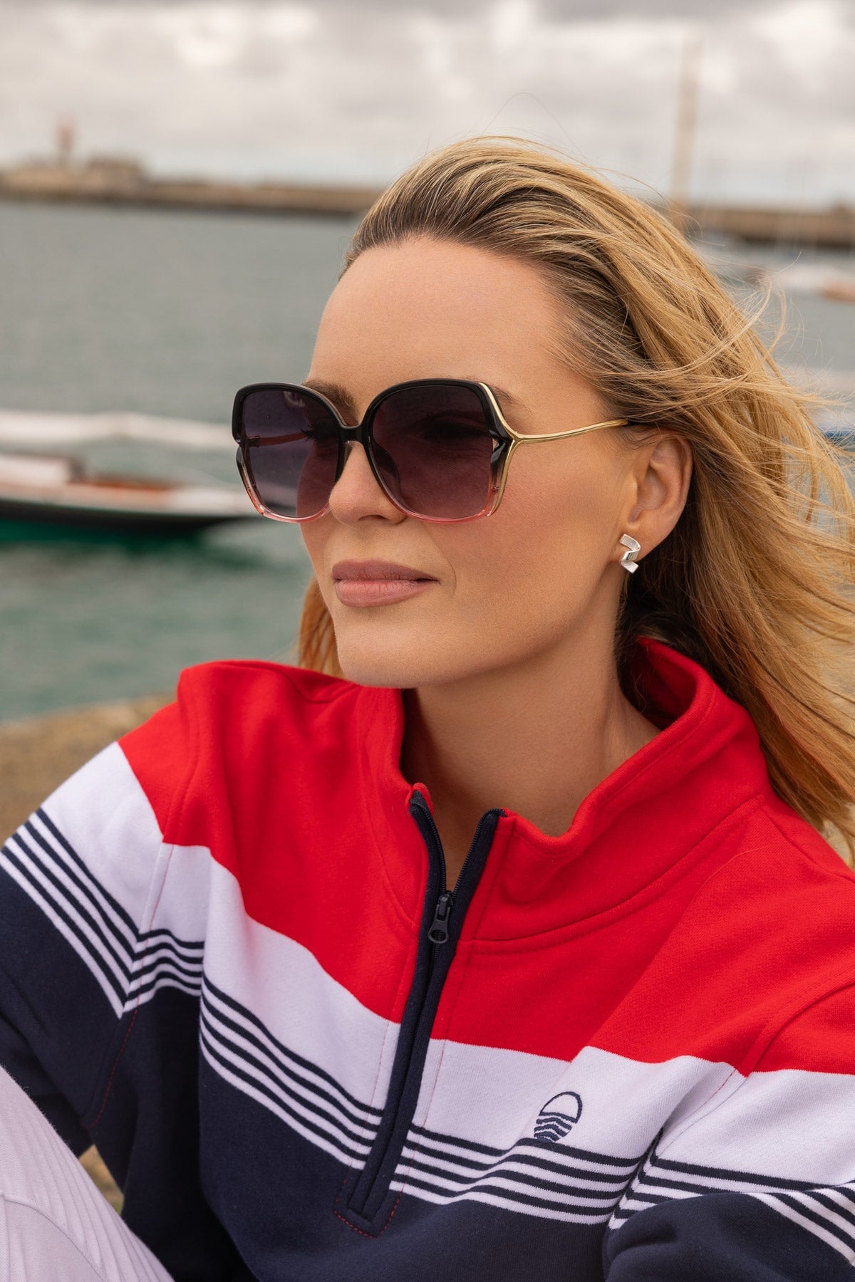 Large Square Sunglasses in Black Womens Sunglasses Carraig Donn