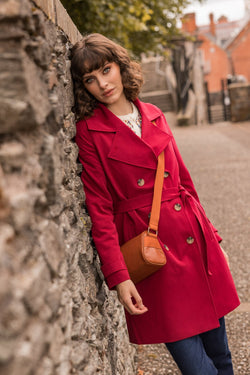 Carraig Donn Leather Crossbody in Tan Brown