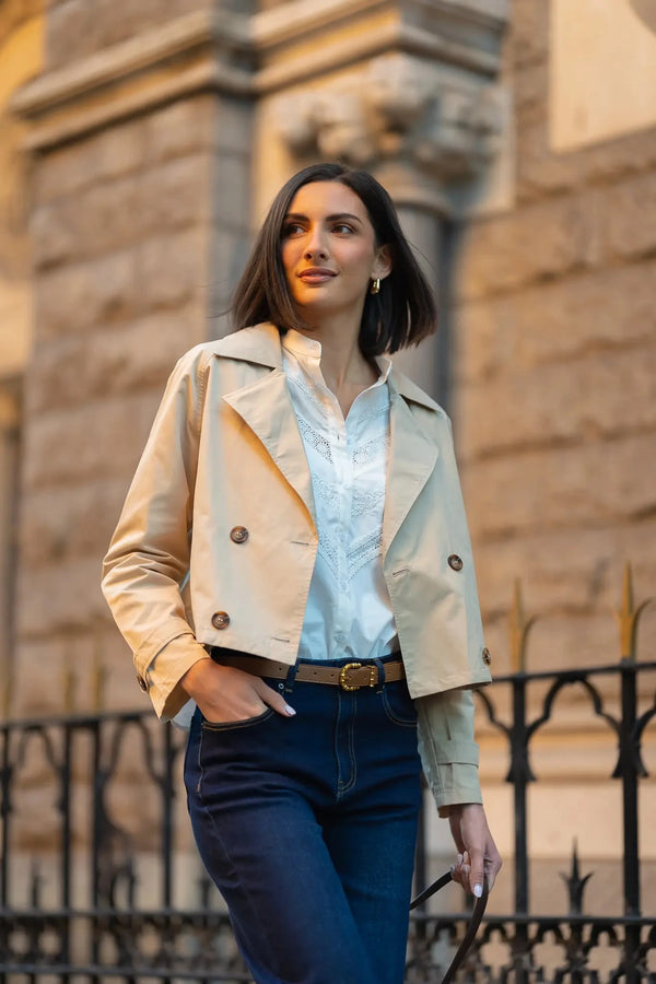 Carraig Donn Lightweight Cropped Trench Coat in Beige