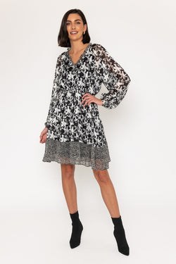 Carraig Donn Long Sleeve Andie Knee Length Dress in Black & White