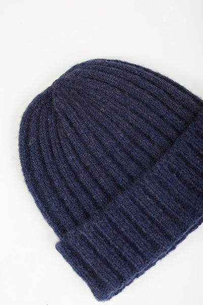 Carraig Donn Navy Ribbed Knit Beanie Hat