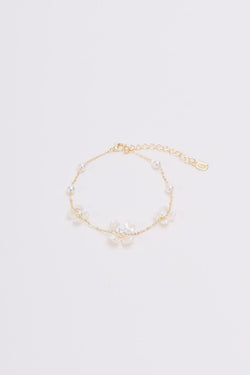 Carraig Donn Pearl Flower Gold Bracelet