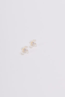 Carraig Donn Pearl Flower Stud Earrings