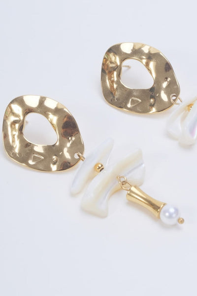 Carraig Donn Pearl & Gold Drop Earrings