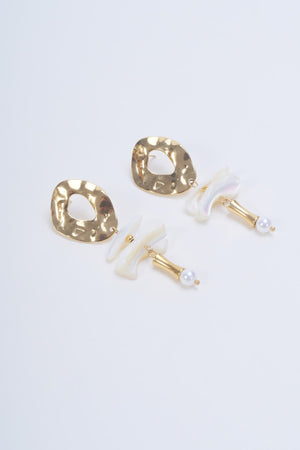 Pearl & Gold Drop Earrings