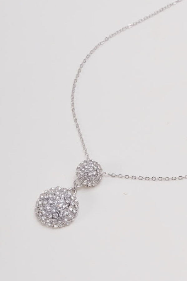 Carraig Donn Round Clear Stone Silver Pendant Necklace