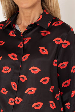 Carraig Donn Sateen Black & Red Lip Print Shirt