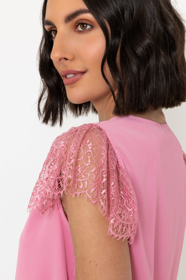 Carraig Donn Short Sleeve Lace Cap Top in Pink