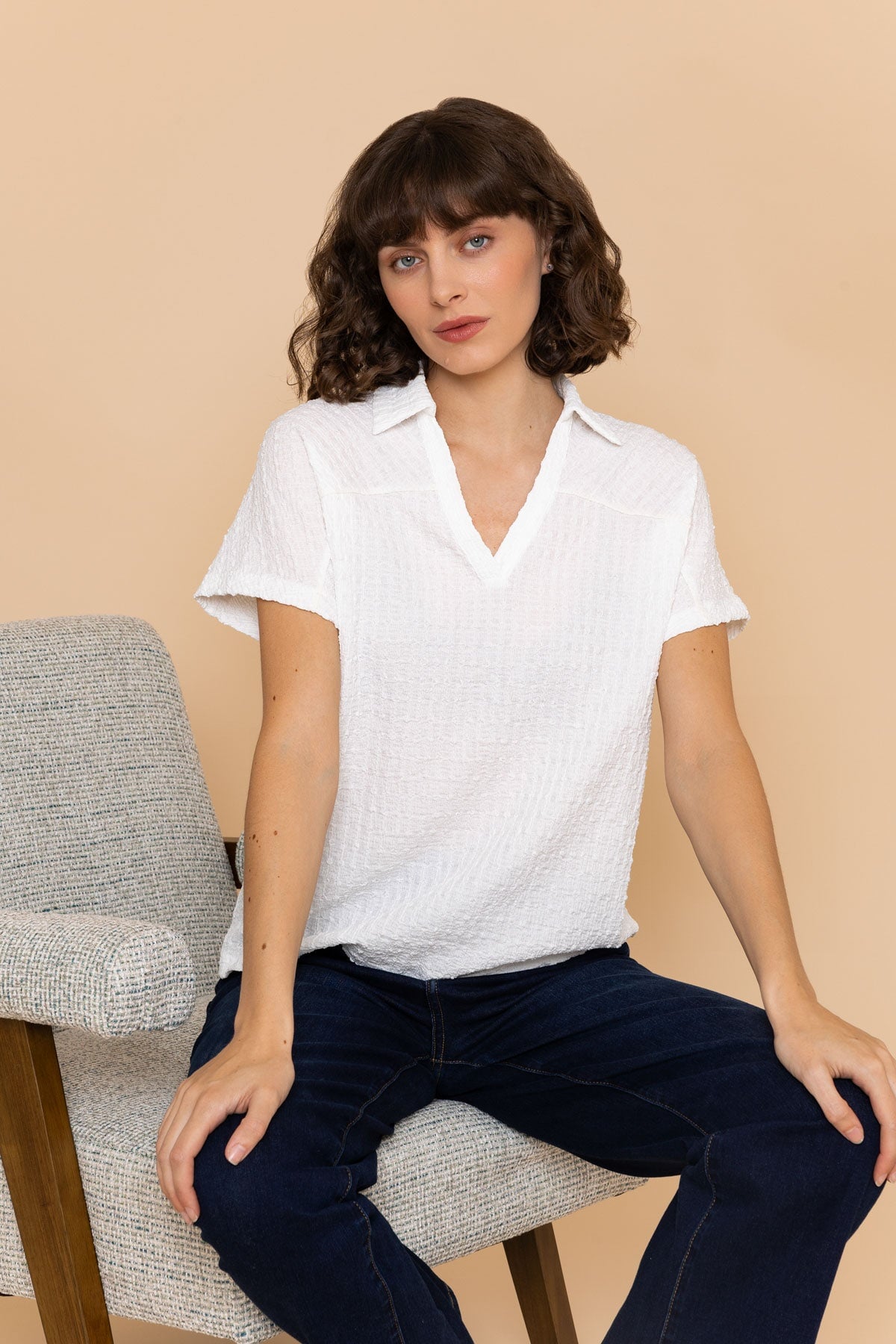 Short Sleeve Textured Collar Top in White Ladies Tops Carraig Donn