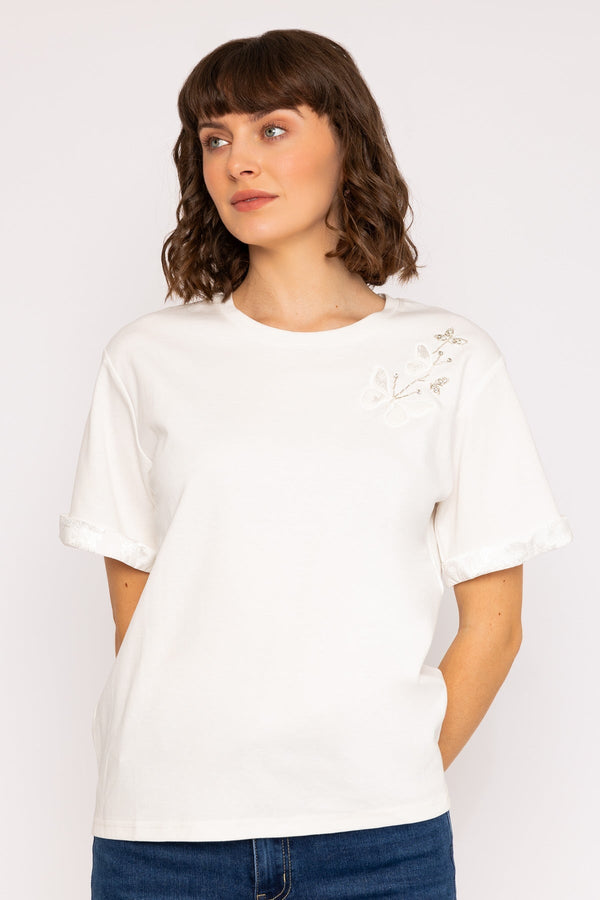 Carraig Donn Short Sleeves Applique T-Shirt in Ivory