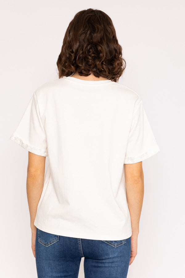 Carraig Donn Short Sleeves Applique T-Shirt in Ivory