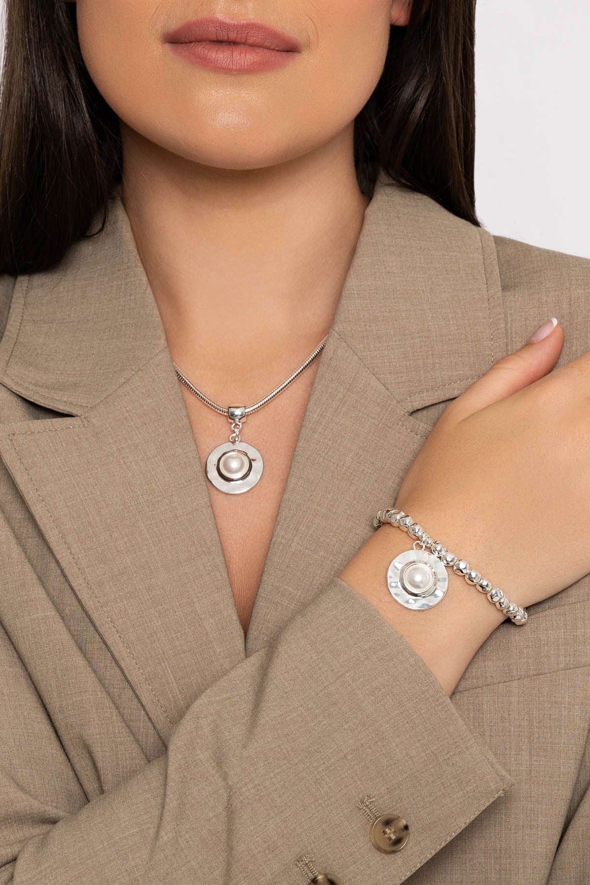 Elegant Pearl Jewellery Ladies Jewellery Ireland Carraig Donn