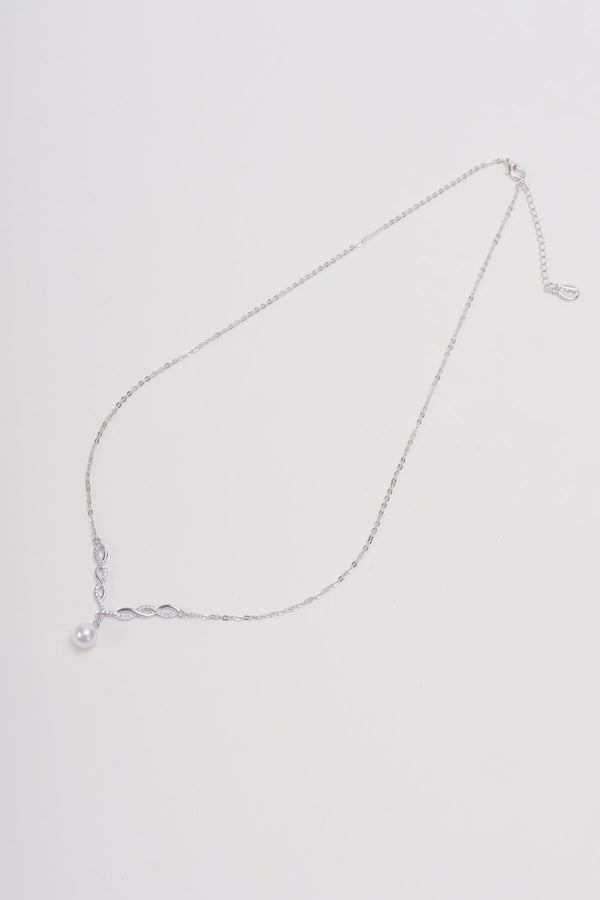 Carraig Donn Silver Drop Pearl Necklace