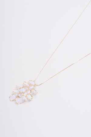 White & Gold Petal Pendant Necklace