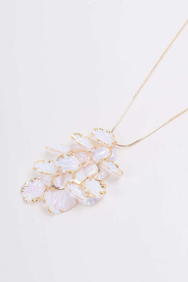 Carraig Donn White & Gold Petal Pendant Necklace