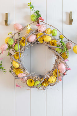 Carraig Donn Yellow Easter Wreath