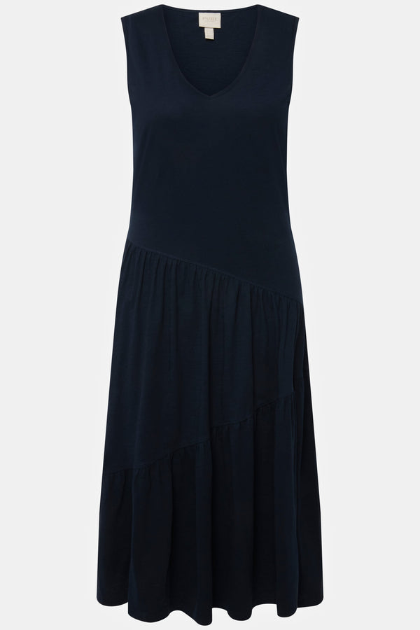 Carraig Donn Black Sleeveless Midi Dress