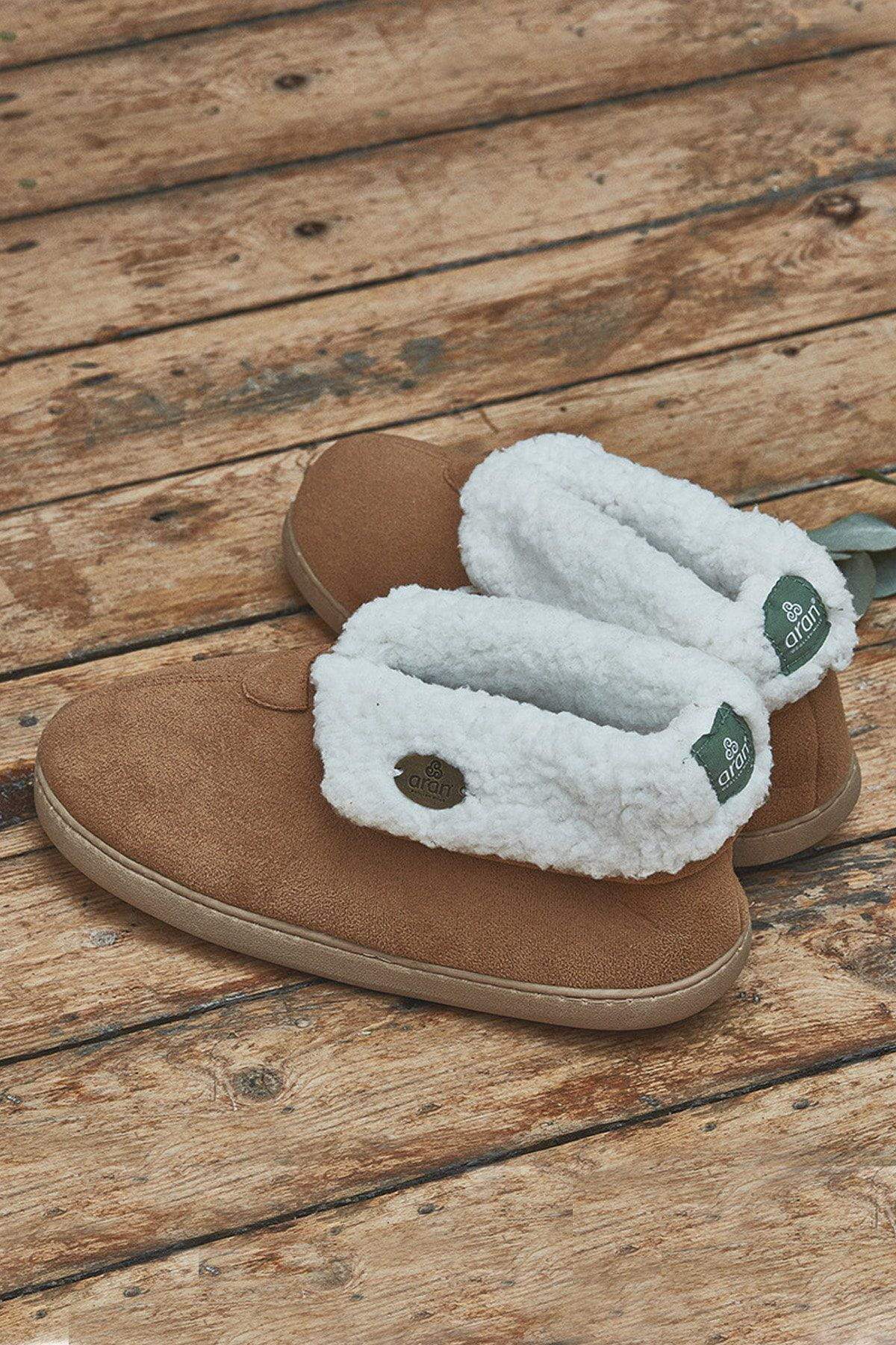 Fleece lined best sale slipper boots