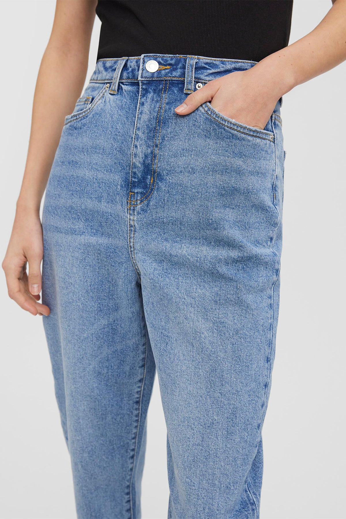 Jean mom 32 sale