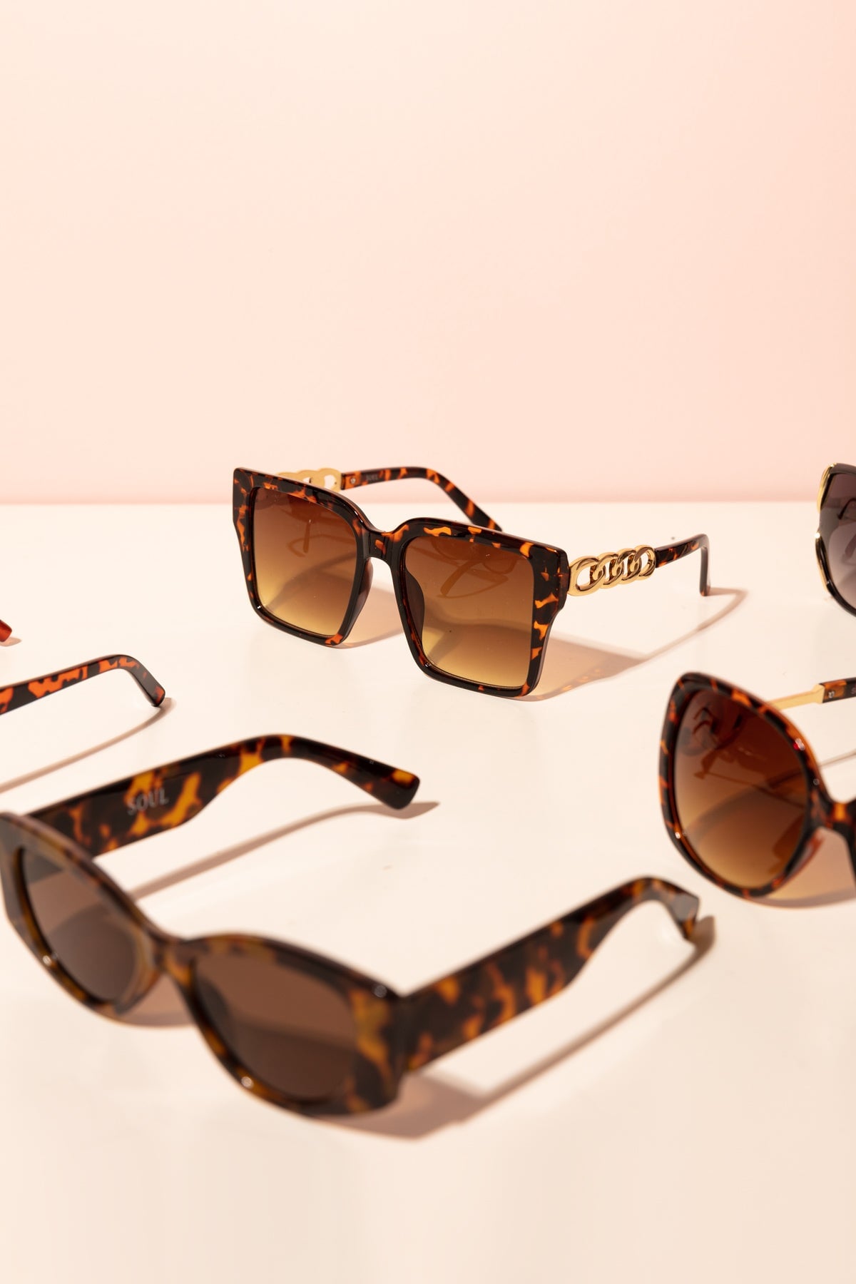 Oversized tortoise shell on sale sunglasses