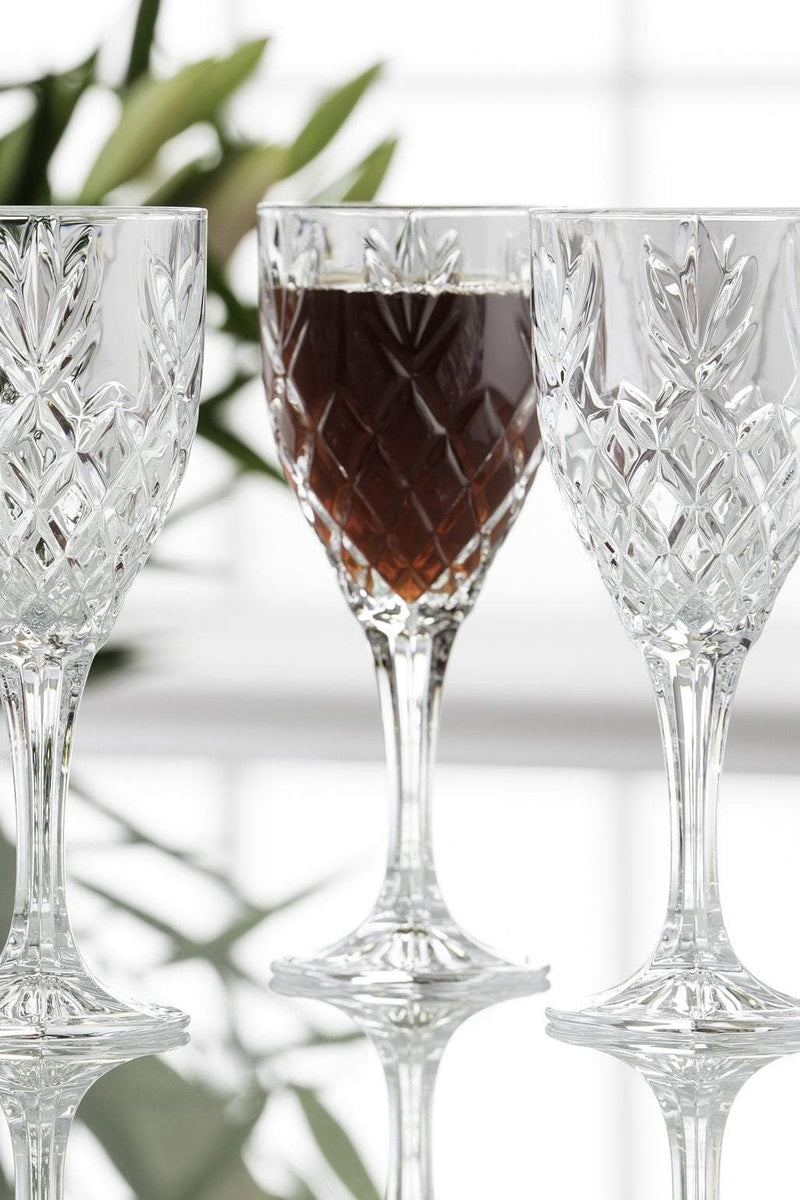 https://www.carraigdonn.com/cdn/shop/products/carraig-donn-renmore-wine-goblets-set-of-4-646719_800x.jpg?v=1672061249