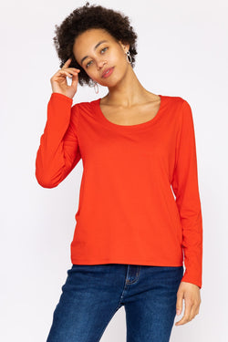 Carraig Donn Scoop Neck Tee in Red