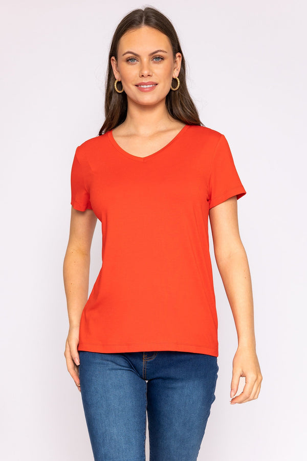 Carraig Donn V Neck Tee in Red