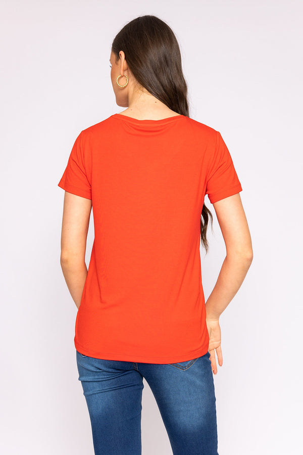 Carraig Donn V Neck Tee in Red