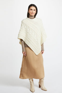 Carraig Donn Women's Super Soft Merino Wool Poncho in Cream